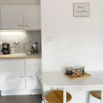 Apartmán Le Syrme • 450m De La Plage, Balcon & Parking *