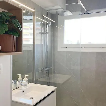 Le Syrme • 450m De La Plage, Balcon & Parking